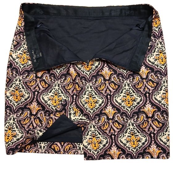 The Pencil Skirt By J.Crew - Picture 4 of 8